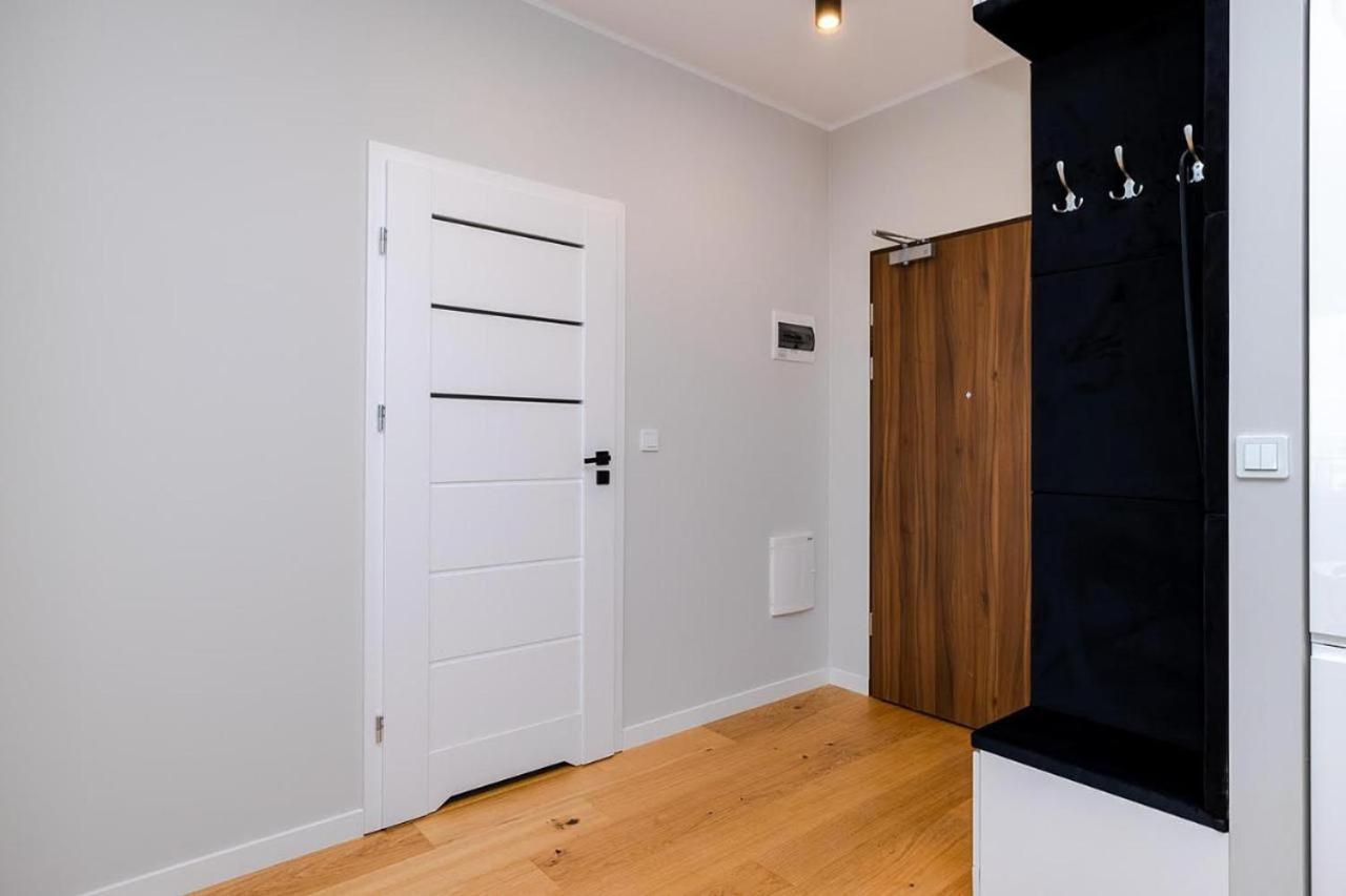 Apart D&K Free Parking Komputerowa 8 Appartement Warschau Buitenkant foto